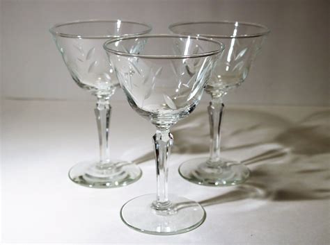 vintage etched crystal 6 oz leaf wine goblets glasses set of etsy wine goblets crystal wine