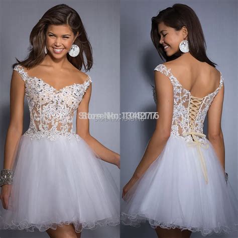 Sexy See Through White Lace Bodice Homecoming Dresses A Line V Neck Mini Short Prom Gowns Party