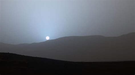 Nasa Rover Captures Stunning Blue Sunset On Mars Tweets ‘let Us Go You