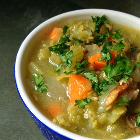 Give thie soup a try soon, and let me. Slow Cooker Split Pea and Bacon Soup - The Lemon Bowl®