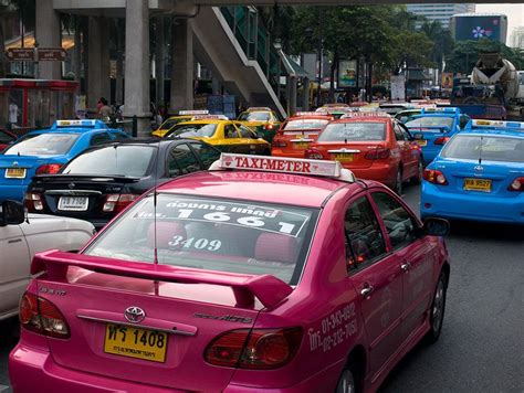 Bangkok Taxis An Inexpensive Way To Get Around Travelvui