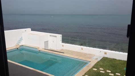 Villa De Rève Pieds Dans Leau Avec Vue Sur Mer à La Marsa Location