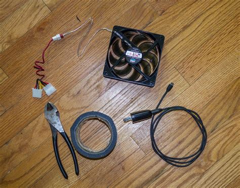 Plug in and see if it work, if it doesnt ,try switching the wires. Maria's Orchids: Terrarium ventilation