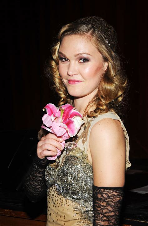 Julia Stiles Performs At The Abrons Arts Center In New York Hawtcelebs
