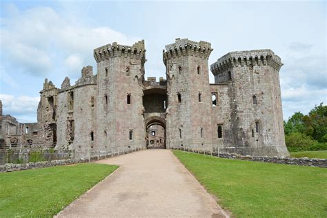Great Castles Raglan Castle