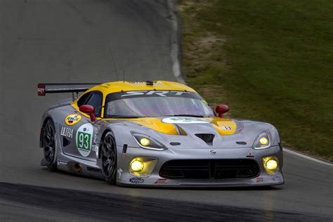 Dodge Srt Viper Gts R To Compete In 24 Hours Of Le Mans Video