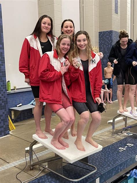 Swim And Dive Dominates Districts The Highlander