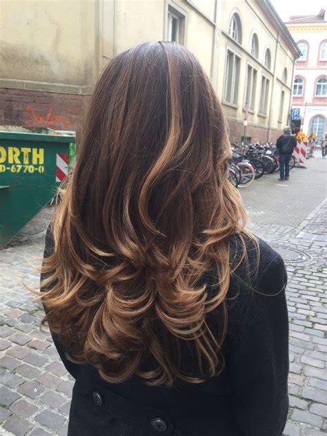 Colour won't lighten colour so you need get the lightest base possible for honey blonde hair dye to really work and give you that shimmering look. Ombré balayage honey blonde | Hair styles, Long hair ...