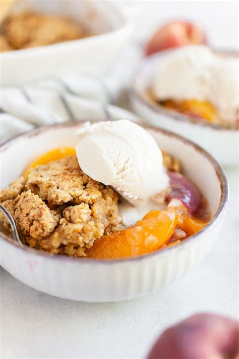 Easy & Healthy Peach Cobbler Recipe | Nutrition in the Kitch