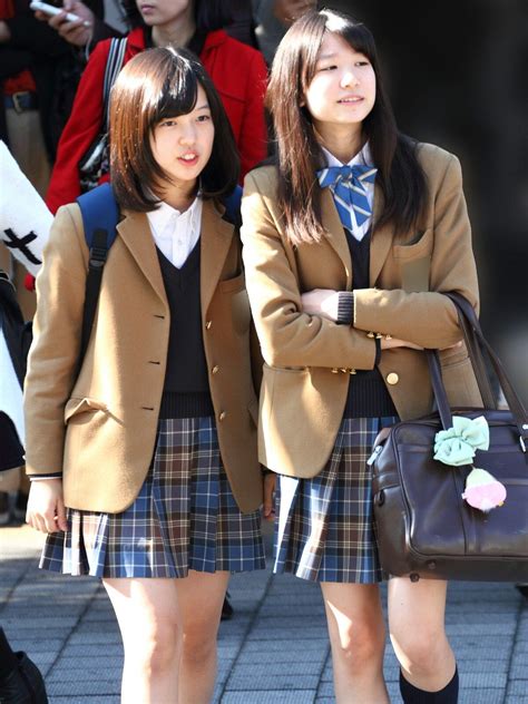 pinterest ファッション 女子高生ファッション 日本の学校の制服