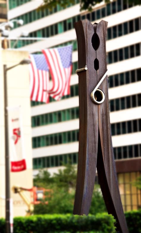 Giant Clothespin By Claes Oldenburg Center City Usa Pa P Flickr