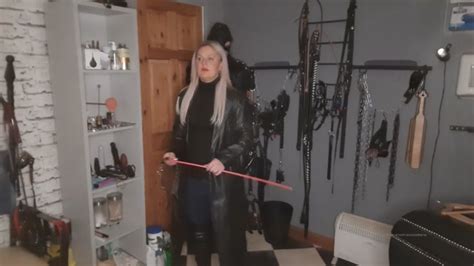 Femdom Mistress Athena This Was A Added Extra For My Slave Mp Hd