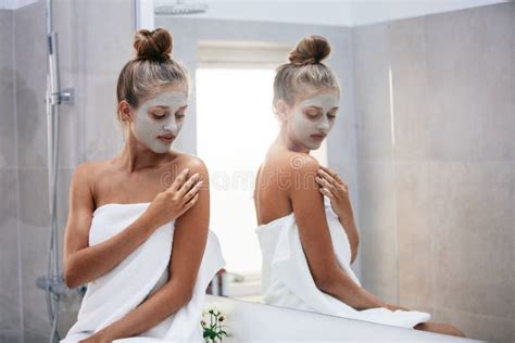 Woman Doing Skin Treatment After Bath Stock Image Image Of Cleansing Beauty 84351923