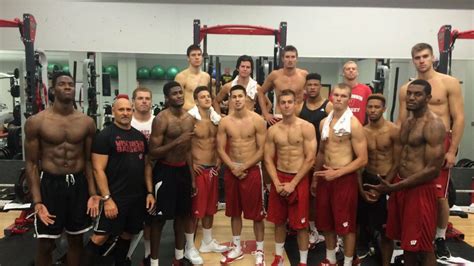The Entire Wisconsin Mens Basketball Team Looks Better Shirtless Than You Do Buckys 5th Quarter