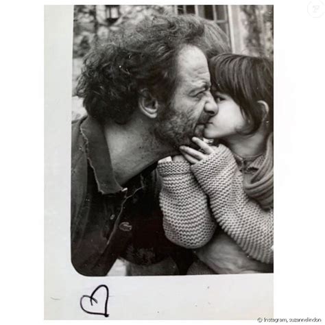 Elle est la fille de sandrine kiberlain et vincent lindon. Suzanne Lindon se construit seule, sans ses célèbres ...