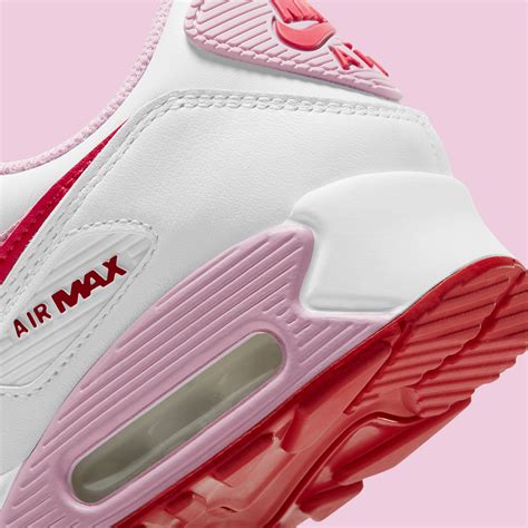 Tulip pink suedes rise above the premium white leather upper. Nike Air Max 90 Valentines Day 2021 DD8029-100 Release ...