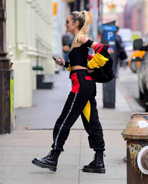 Candice Swanepoel Candice Swanepoel Out In Nyc On 251017 Wearing