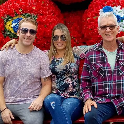 Sérgio hondjakoff, famoso pelo personagem cabeção em malhação, está de volta ao trabalho. Sergio Hondjakoff anuncia que será pai pela primeira vez ...