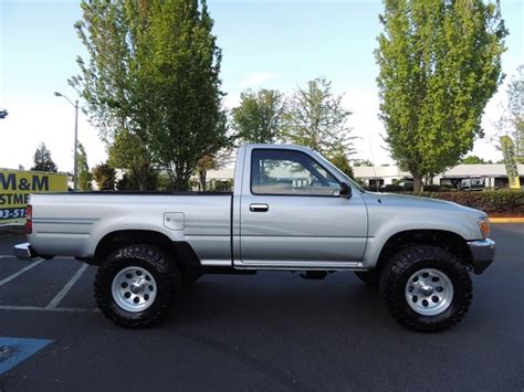 1991 Toyota Pickup Deluxe 4x4 5 Speed 6cyl Lifted Lifted
