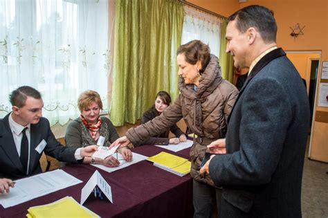 We did not find results for: Zdjęcia: Politycy przy urnach. Tak głosowali najważniejsi ...