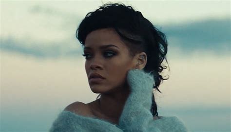 Celebritall Showbiznest Rihanna Diamonds Music Video And Lyrics