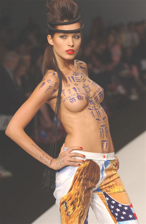 In Gallery Petra Nemcova Topless On The Runway Picture Uploaded By Aliasf On