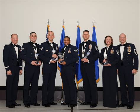 Air force and space force recruitingподлинная учетная запись @usafrecruiting. Global Strike announces command's best > Air Force Global ...