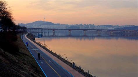 The Han River Hangang Bicycle Path Korea By Bike