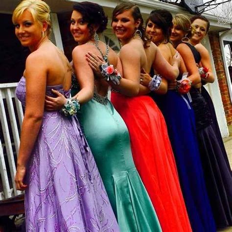 29 Struggles That Only People With Big Butts Will Understand Homecoming Group Pictures Hoco