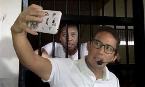 Seperti sudah sedikit disinggung di atas, ada banyak variabel yang harus kamu sesuaikan untuk mendapatkan efek foto yang maksimal. Foto Editan Sandiaga-Romahurmuziy hingga Yamaha Siapkan Generasi Terbaru NMAX : Okezone Nasional