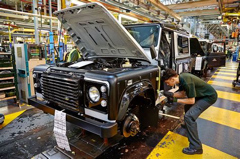 In this alux.com video we'll try to answer the following questions: How many people does it take to build a Land Rover ...