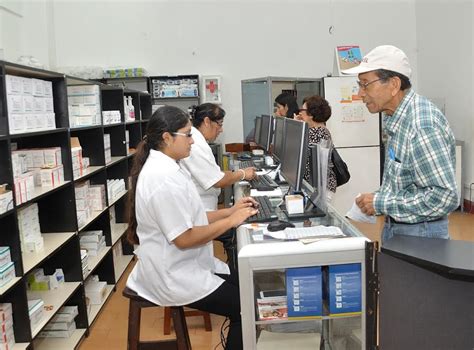 Prensa Itv Peru Fortalecimiento De Farmacias De Hospitales Contribuye