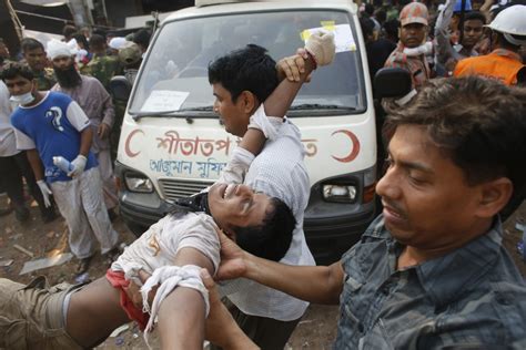 Bangladesh Factory Collapse Dead The Disaster In Pictures Photos Ibtimes Uk