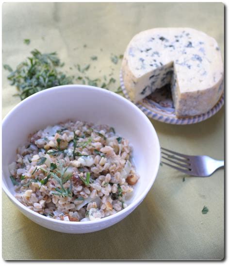 Orzotto ai carciofi e mascarpone. Farrotto con nocciole e formaggio blu - Ma che ti sei mangiato