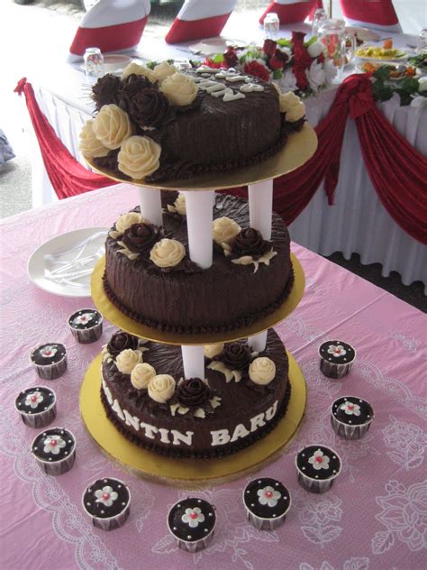 Leave a reply cancel reply. dsuehouse - Ipoh: KEK KAHWIN 3 TIER(KEK COKLAT GANACHE)