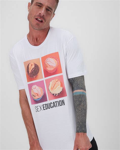 Camiseta Masculina Sex Education Branca Netflix Fanlab Oficial