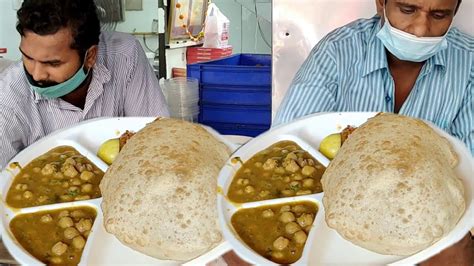 Chole Bhature 100 Rs Plate 2 Piece Kolkata Bara Bazar Street Food