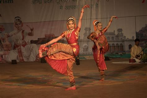 Kuchipudi - De Klassieke Indische Dans Redactionele Fotografie ...