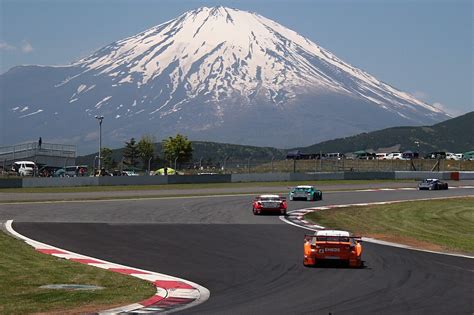 japan s most famous racetrack fuji speedway — sabukaru