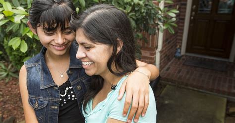 Mom Daughter Reunited After Mexican Judge Deported Wrong Girl