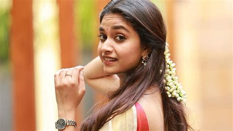 Keerthy Suresh Released Her Without Make Up Picture Latest Tamil
