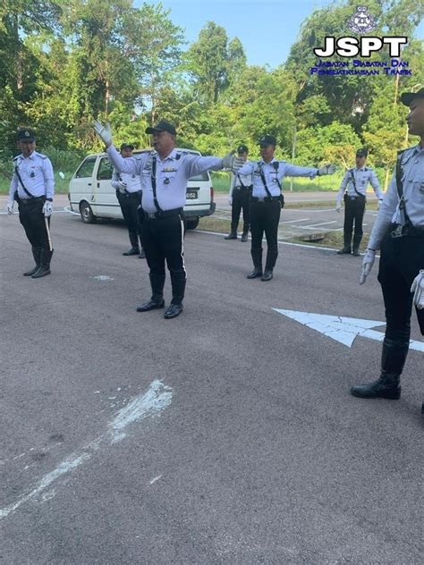 From march 25 to march 29, pdrm will be giving a 50% discount on traffic summonses for online payment. Jabatan Siasatan Dan Penguatkuasaan Trafik PDRM - Home ...
