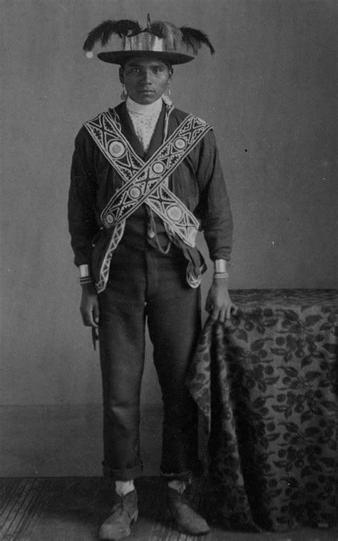 Choctaw Man In Traditional Dress 1900 1915 Choctaw Indian