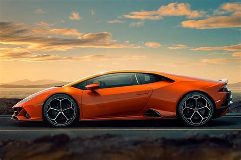 Novo Lamborghini Huracán Evo Quer Chamar Atenção Até Na Cor Laranja
