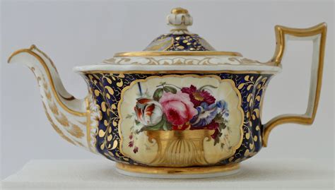 An Imposing Regency Teapot By John And William Ridgway Pattern 21070