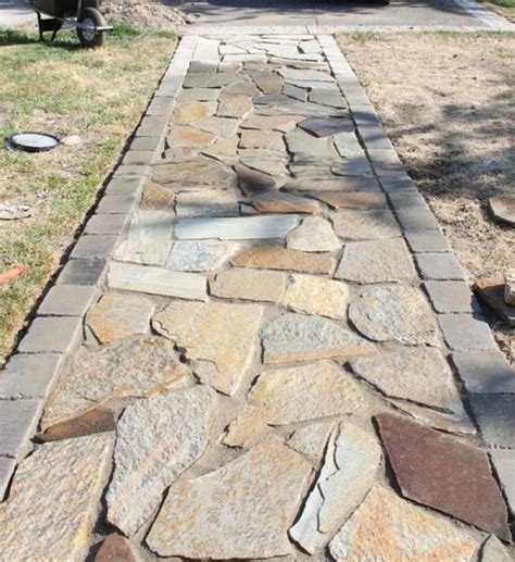 90 Simple And Eye Catching Flagstone Backyard Walkway Inspirations