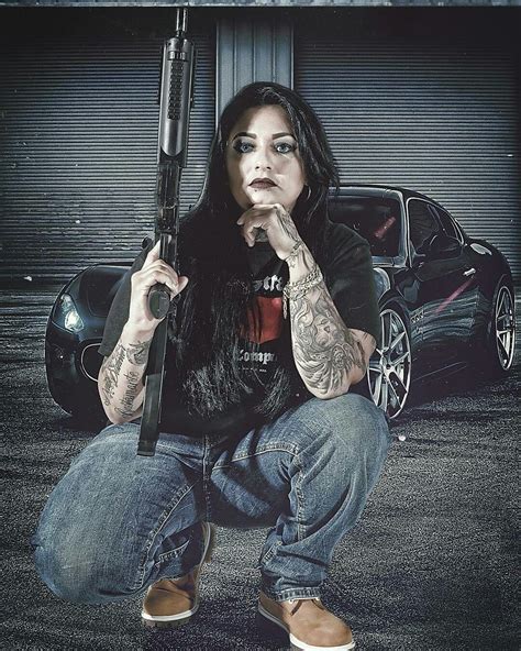 Pin By Florenciano Cruz On Plakazosz Chicana Style Gangster Girl Style