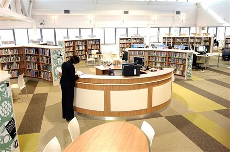 Caerphilly Town Library And Customer Service Centre School Library