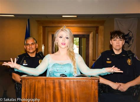 Sc Police Arrest Queen Elsa Of ‘frozen For Cold Temperatures The Mommy Files