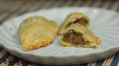 Using The 20 Minute Ground Pork And Vegetable Curry For The Filling I